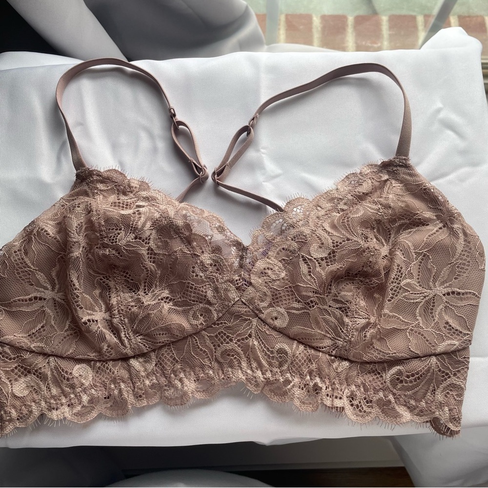 Yitty Womens Medium Smoothing Lace Plunge Bralette Mink Me Tan Beige NWT $65